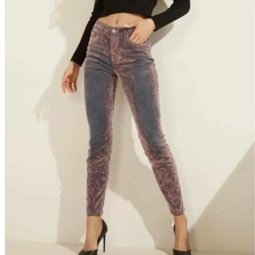 Guess 1981 High Rise Skinny Jeans in Bormio Pink Velvet
